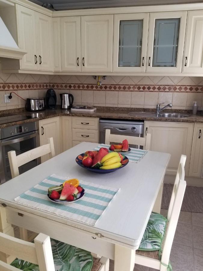 Casa Bonequinha Villa นาซาเร ภายนอก รูปภาพ